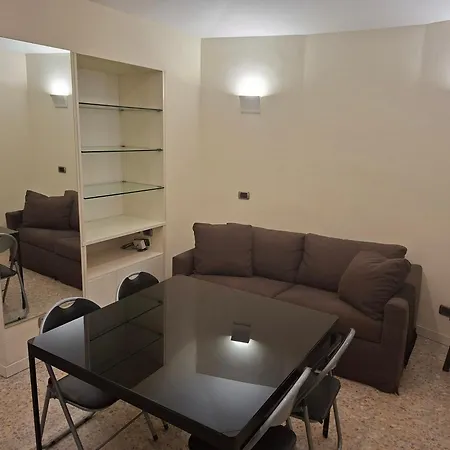Andrea's Porta Pia Apartment *